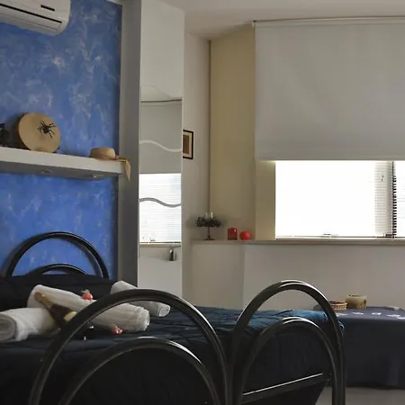 Lo Specchio Del Salento Alojamento de Acomodação e Pequeno-almoço Lecce